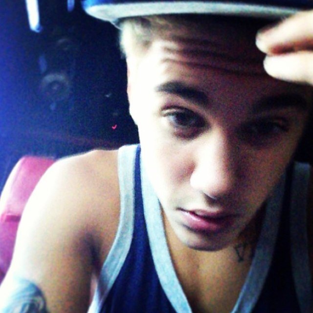 @justinbieber is my boyfriend, @austinmahone is my brother, @ddlovato is my sister, @arianagrande is my girl crush:P