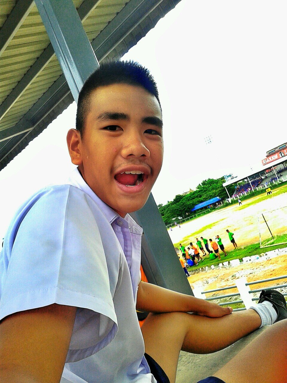 NewRaYam's profile picture. 