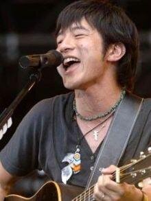 定期的に大阪でチルカラを開いてます。普段あまり歌えないミスチルの曲を思いっきり歌いましょう!!