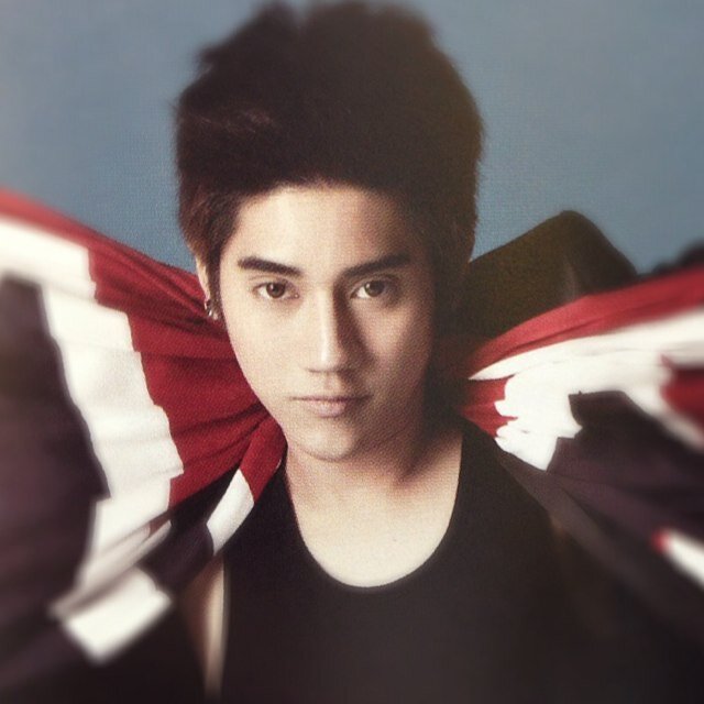 ถังเบียร์ ภูริวัชร์ ธีระชาติ The Winner of True AF10 IG&Twitter @Tungbeeraf10 1stSingle:โลกมันกลม