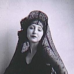 O erotismo é uma das bases do conhecimento de nós próprios, tão indispensável como a poesia.
Anaïs Nin
