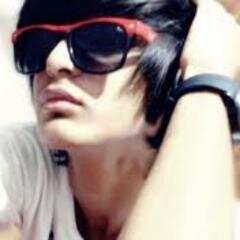 ┒('o'┒) Lo diem, ( ',ƪ') Gue ngupil = ( ‾▿‾)-σ• (‾o‾) Nih upil