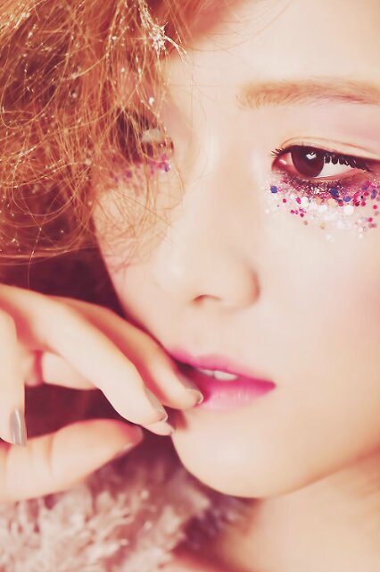 2/9 genies. SNSD's Jessica Jung roleplayer. Ga ngejual kacang'-'