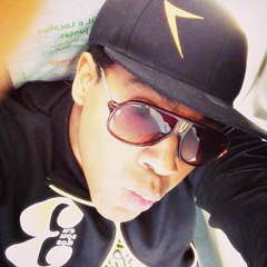 Admirador do cantor @THALLESROBERTOO ! • Fan account • Tirei foto e conversei com ele dia 26/09/12