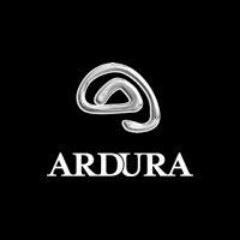Nuestras tiendas te ofrecen moda y complementos de tendencias actuales con personalidad propia. https://t.co/B95J9G3ULB