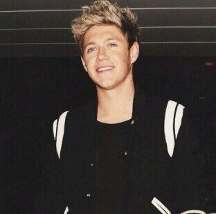 NiallHoran_fk's profile picture. I'm Niall, i'm in One Direction. I sing and play an instrument with 6 strings on it! [Fake]