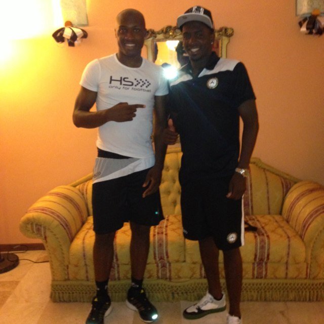 Ciao a tutti, sono Steve Beleck e sono un calciatore profesionista.