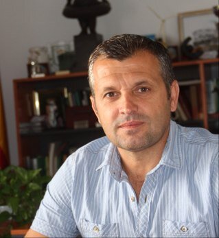 Maestro de la Escuela Pública. Alcalde de Conil de la Frontera.
