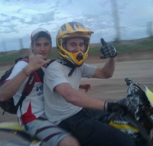 Voy Buscando El Placer De Estar Vivo