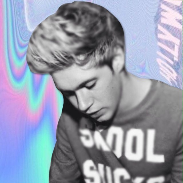 go follow @yhnialI bc she gave you a free follow