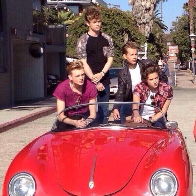 Free follow from @TheVampsSecret