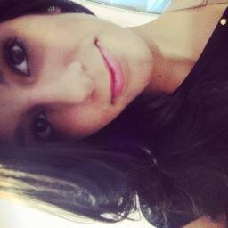instagram: jheenyneves