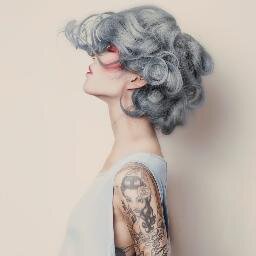 you_call_cali's profile picture. 暗闇の中を手探りで進んでいるような日常。 たまに写真撮ります。ちょっとだけ楽器も触ります。 めんどくさがり屋。。。