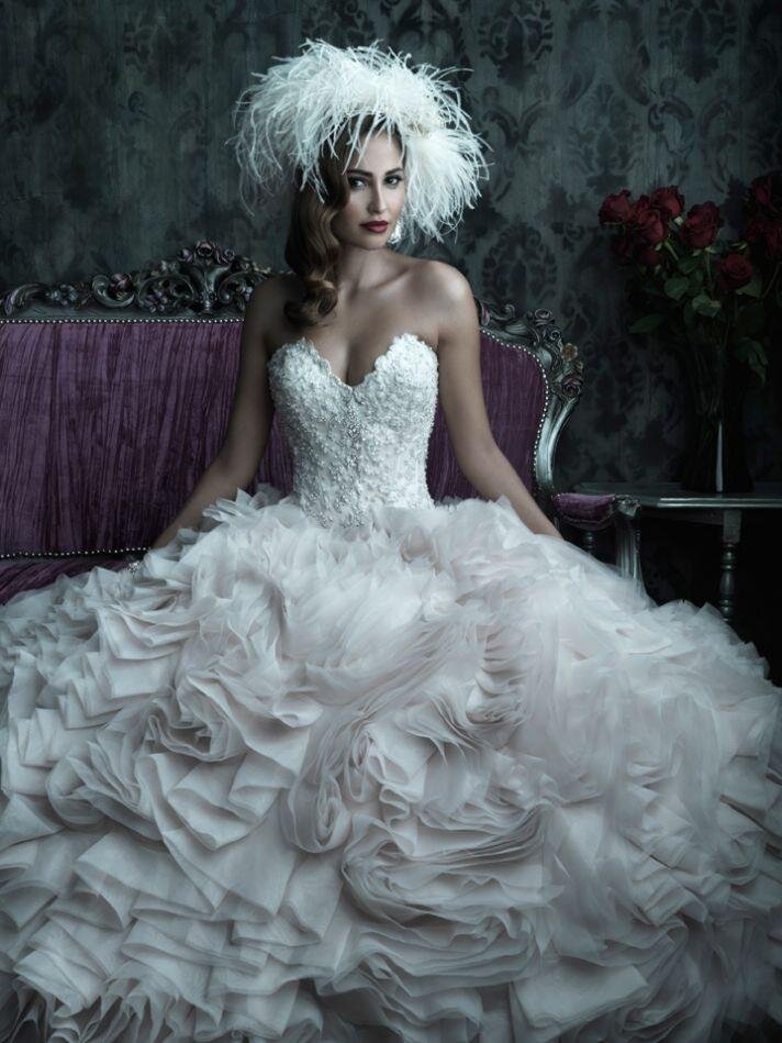 Locally owned Bridal & Prom shop.
Great personalized customer service & a wonderful variety of styles and sizes.
http://t.co/8K4tIY2ItA
903-597-7497