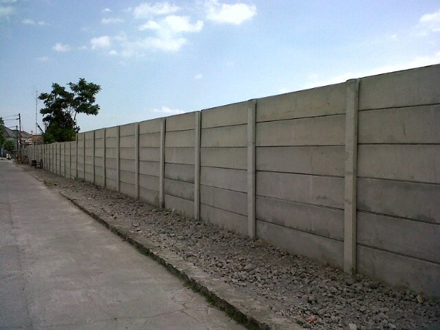 Pagar beton precast. Untuk area yogakarta & jading