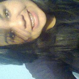 a @ariellecarrao_  me ama muito *-*.