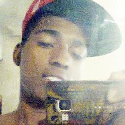 Santista Roxo - Feliz , Ousado e Filho de Deus !!
I Belong To Jesus ! http://t.co/SpHgimqf