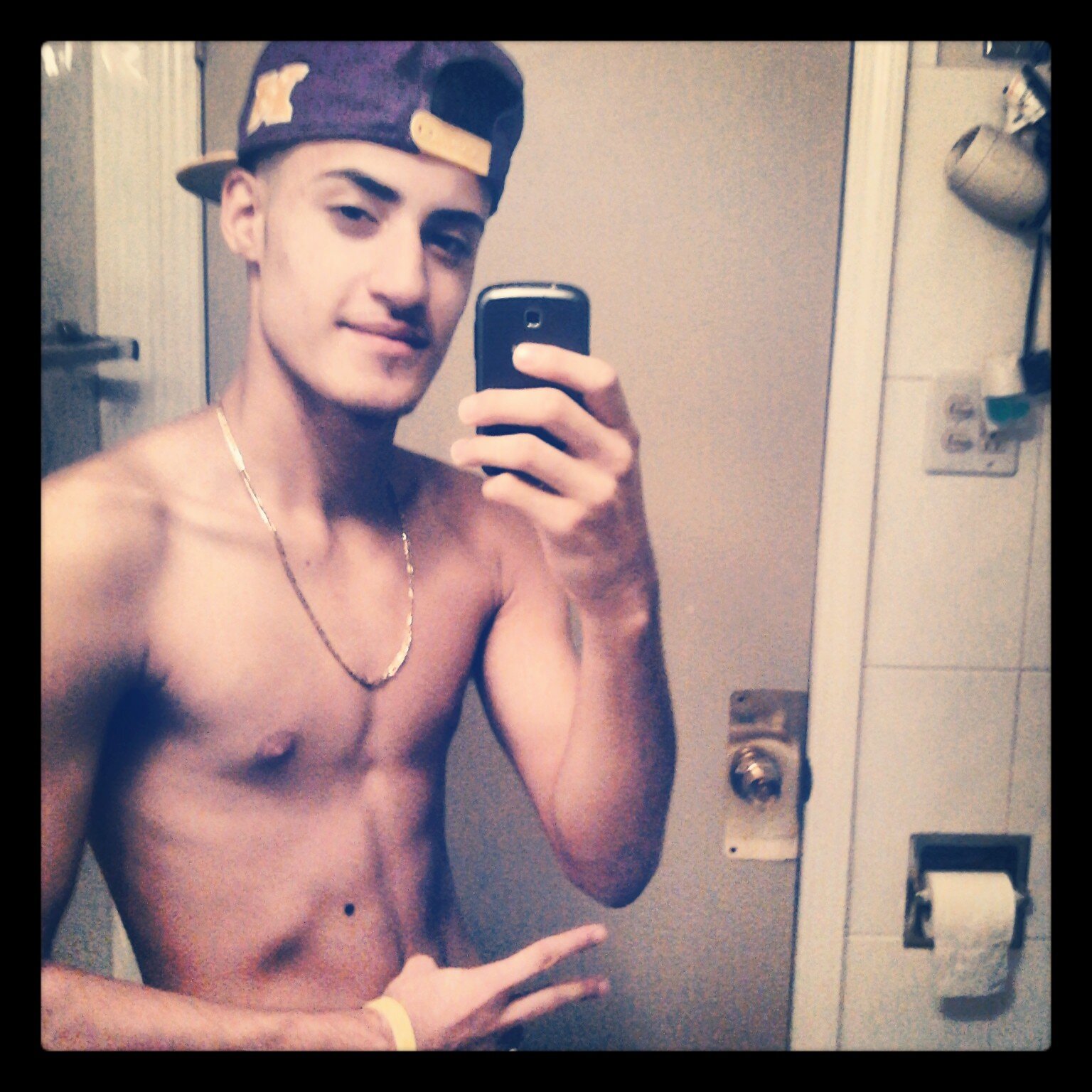 richmoneyy123's profile picture. 