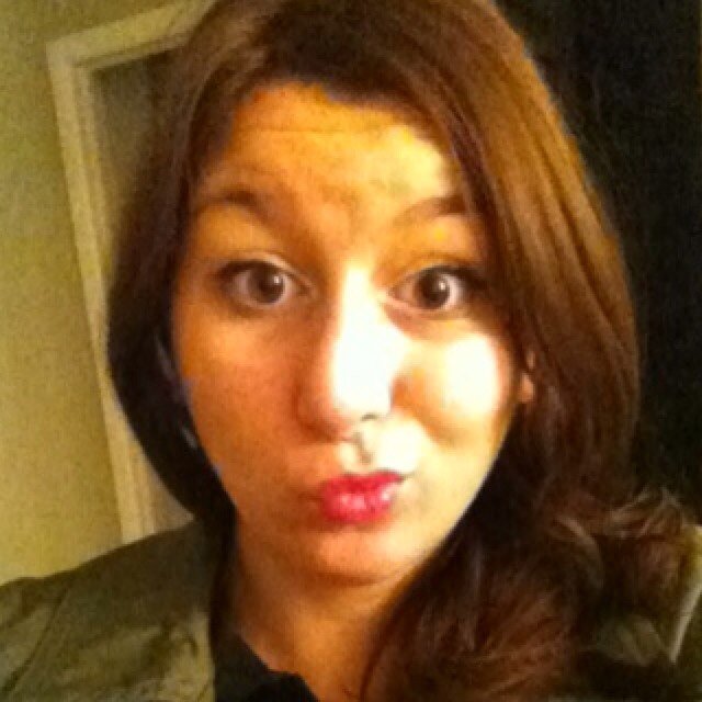Yo!! Here it is: Lau from @lauandval! Don't be afraid to talk.. i'll talk u back!! (: Peace and love!