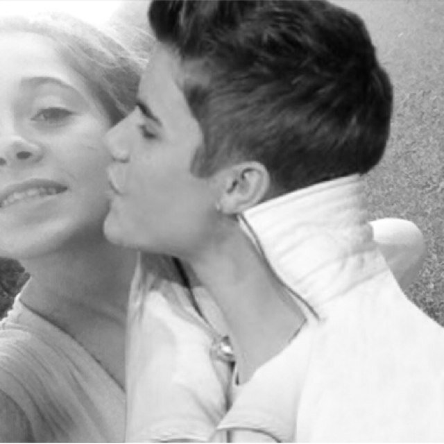 beattie_chelsea's profile picture. They say the world is 4.5 billion years old, yet mine is only 19 ♡♡ Forever supporting that special Canadian for as long as I live ღღ