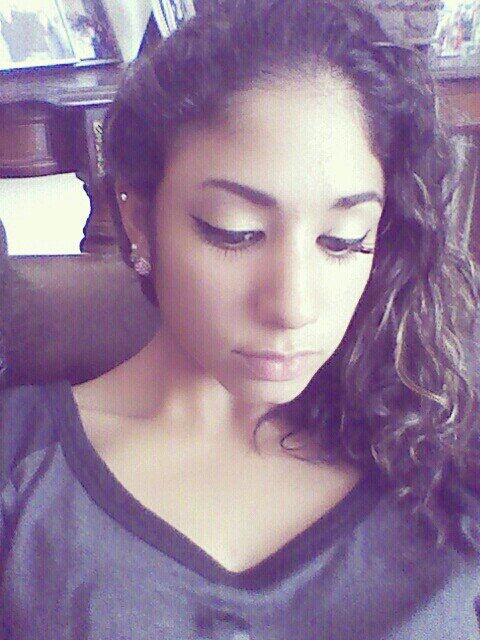 I am Brazilian,I am 17ツ I love God ✞ , I love coffee ☕ღ, i love music♪	♥ ➳	 follow me and I'll follow back don't follow to unfollow ✌IG:Brazilian_luv17❣❣❣