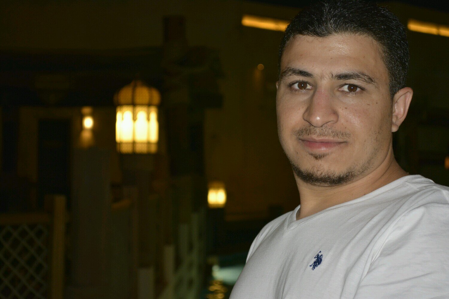 ‏‏مهتم بالتقنية. اندرويد، آيفون.