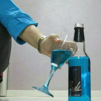 ﺎن تكوٌن من عشّاق #آلهلال
هوَ ﺎنك جامعٌ ما بين ﺎلذوق 
والفخامه و ﺎساطير ﺎلملوك ..هلاآاآاآاآاآليهه