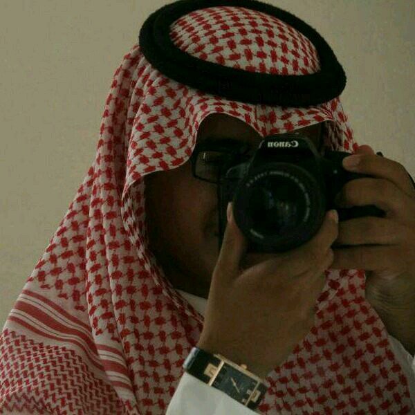 والله لو تطلبين عيوني يايمه ، لـ أقول ان العمى #خيره .