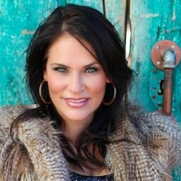 Mom, wife, huntress, and 2014 @XtremeHuntress contestant - Please VOTE: http://t.co/ENxf6czryQ or http://t.co/Y7wCI8CPCf