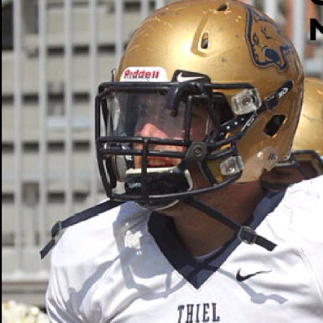 thiel college football 90