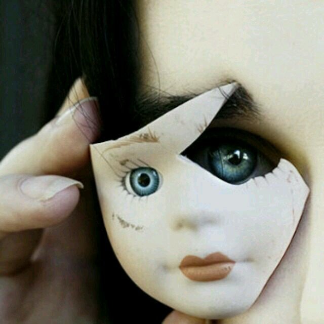 ‏‏‏‏أن لم تگن تعرفنـي ، فـ أغلـق فمـگ عني  ..!!