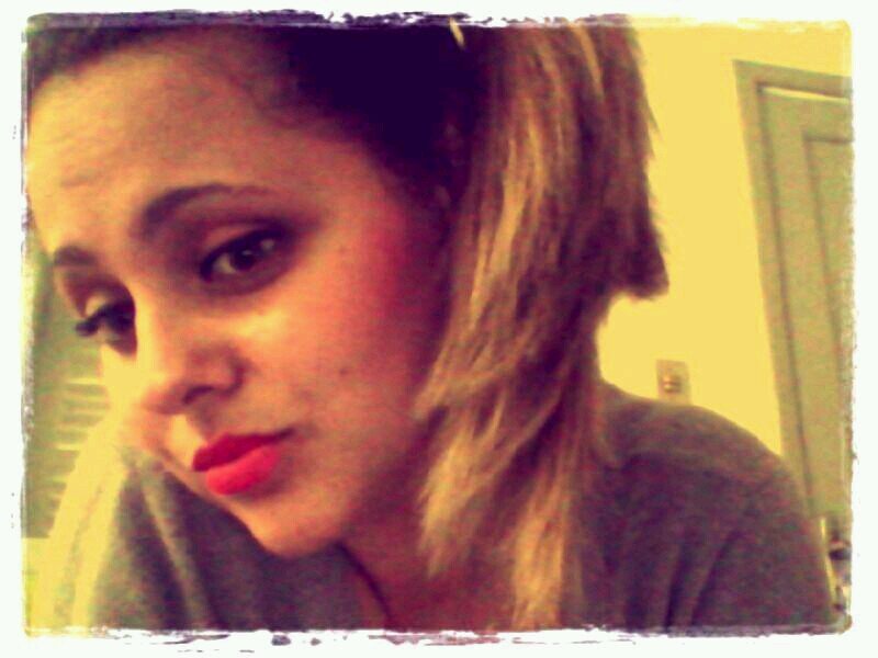 camilaindianara@hotmail.com