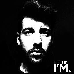 22 anni, Responsabile Marketing e Comunicazione -  Designer presso La Maison.
Organizzatore d'eventi e gestore public relation.