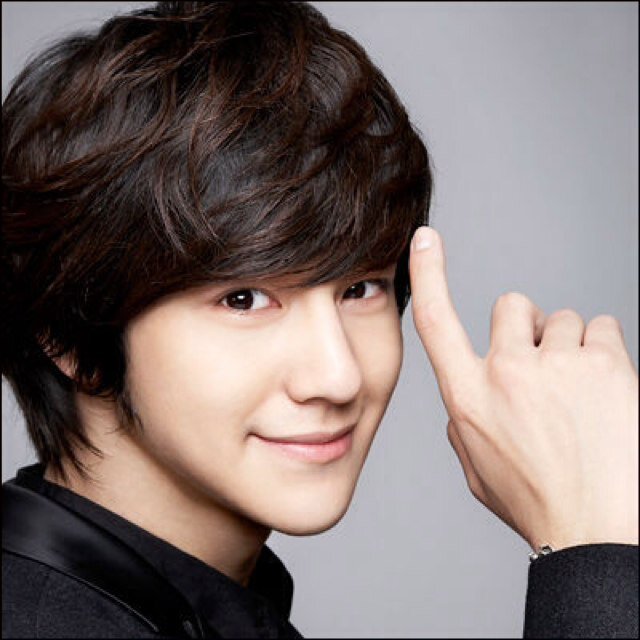 Call me Zeejay บอทไม่มีสังกัด ไม่มีนางเอก คุยกับผมระวังหลงรักผมน้ะ รวย หล่อ โรแมนติก ไม่ใช่ผม