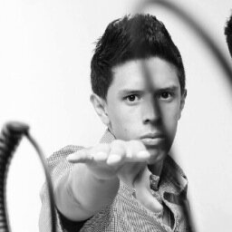 Dj Productor venezolano, amante del futbol y la musica.... Dispuesto a dar el 1000% de mi... Sigueme