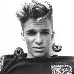 cody loves you, don't you forget it ♡