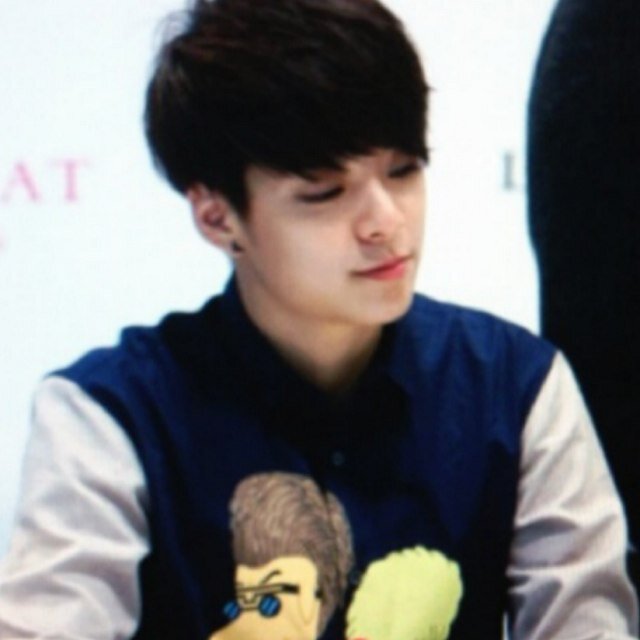 Roleplayer @7springrp ; look at me i'm a princess ;u; ; amber of f(x) ; hello there~!
