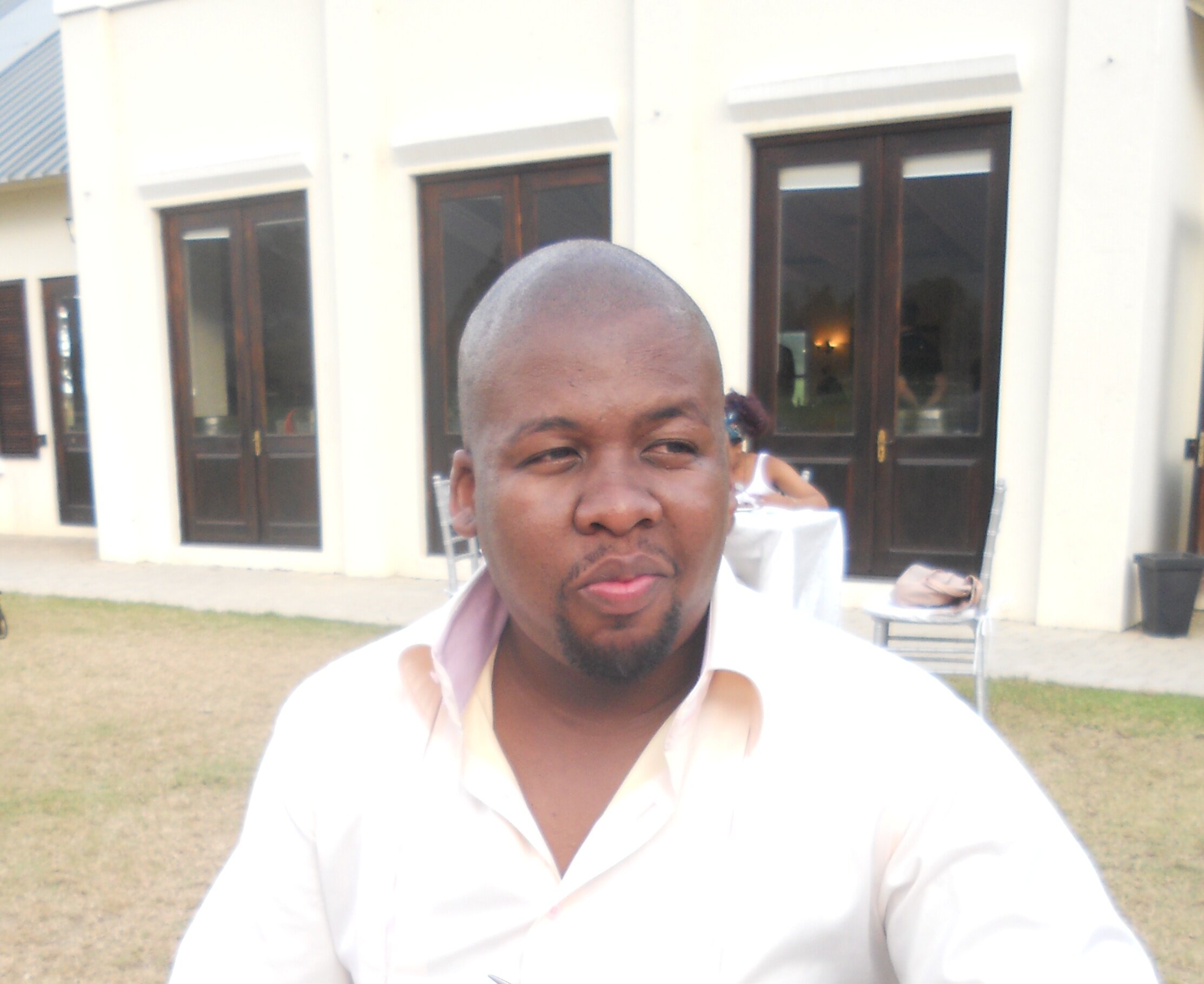 Nozulu! Husband Father Somewhat of an Engineer 
I drink cognac and I know things.. Allround nice guy...