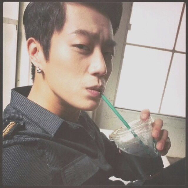 #TANKUNFAM beast6thboy. ดูจุนคนโคตรหล่อ :