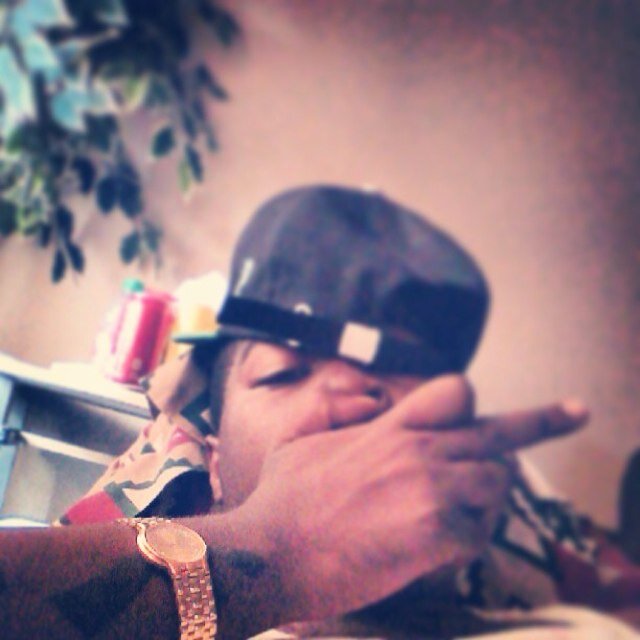 I MAKE MUSIC #haterachethoes #loverachetpussy  #5thwardTx look it up! $ #TOATAHS #REALNIGHA #CMB #TEAMLEO  HIPHOP/SONGWRITER