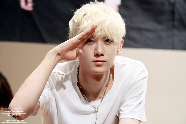 ก็แค่บอทกากๆ บอทใหม่ :) มาคุยกันได้นะครับ