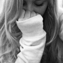 effent 2g / instagram; romyhermansx / life laugh love / actrice / oosterhout