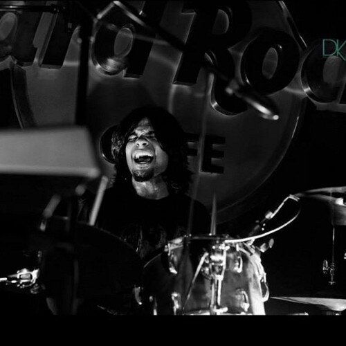 #Drummer with #TheDopplerEffect, #Zokova, #October, #komorebi, #TheYellowBucket #GrammyWinningEffort. LOVE music, and all things musical.