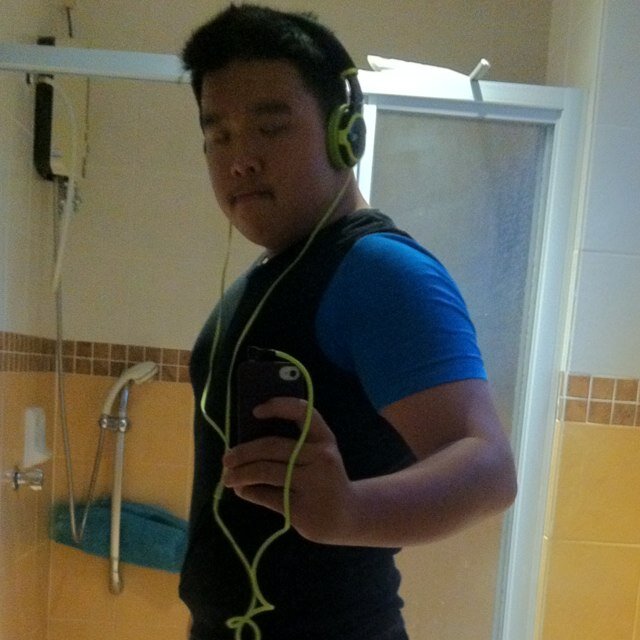 Mackie_Yap's profile picture. i'm human :P