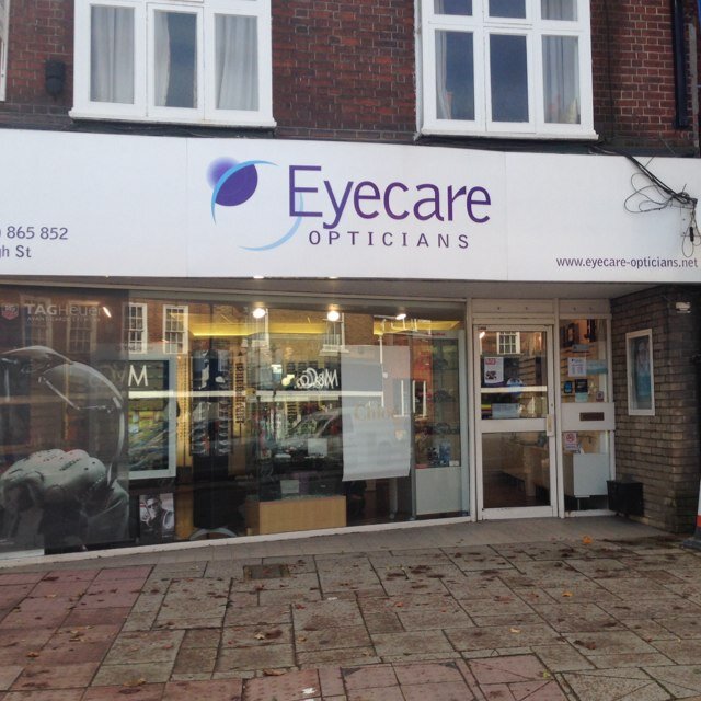 An independent opticians, specialising in exceptional testing, dry eye and lightweight, fashionable eyewear. For enquiries call 01442 865852. Berkhamsted.