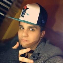 É porque eu consegui encontrar o meu melhor... e foi através do som da sua voz. Fã clube dedicado ao cantor @luansantana