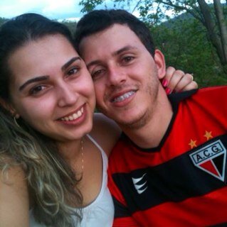 Apaixonado pela minha noiva, minha família e pelo Atlético Clube Goianiense. :D