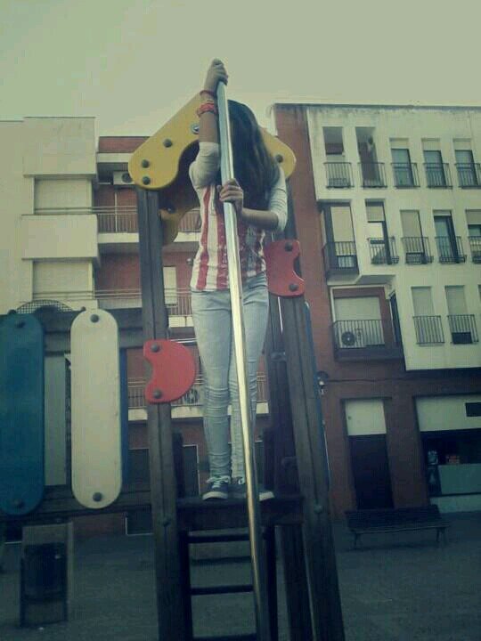 Una tonta del 2001.～Soy como soy,y a quien no le guste que no mire.Vivo para ser feliz y no para complacer a nadie.∞