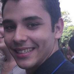 Acadêmico de Direito. 19. Brasil.  Aprendiz da vida.