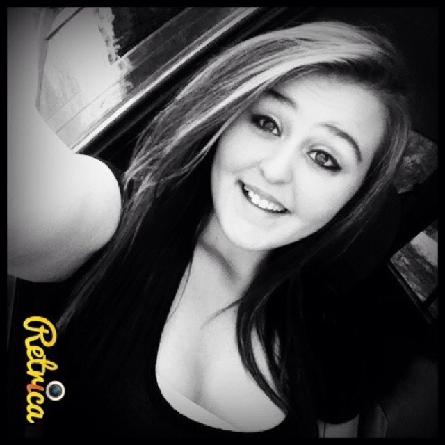 14, country girlllllll, ky, text me. (: 16067937723!